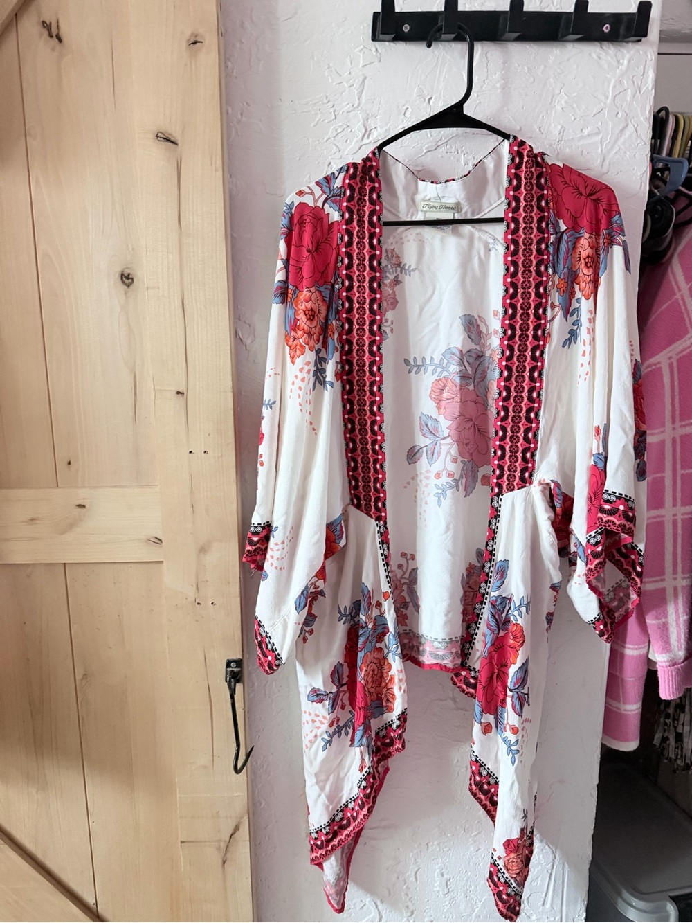 Flying Tomato White Floral Kimono with Red Trim
